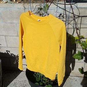 Light weight crew sweater